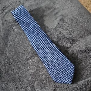 Club Room Men's Blue Checkered Tie 100% Silk